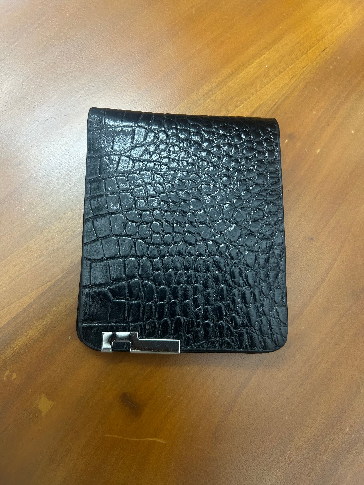 crocodile pattern wallet